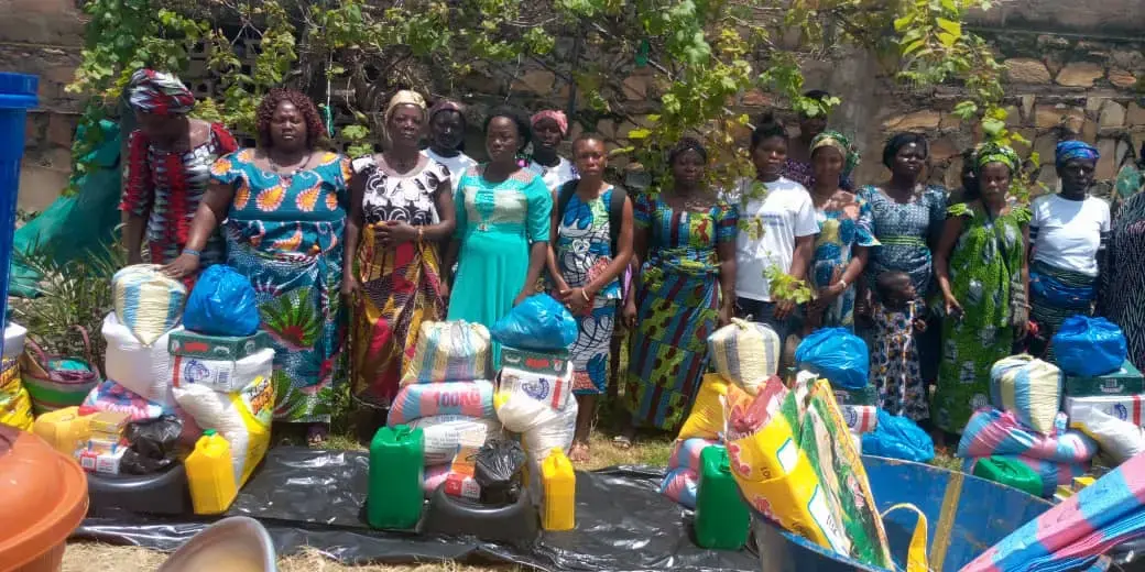 Les femmes, plus exposées au COVID - 19