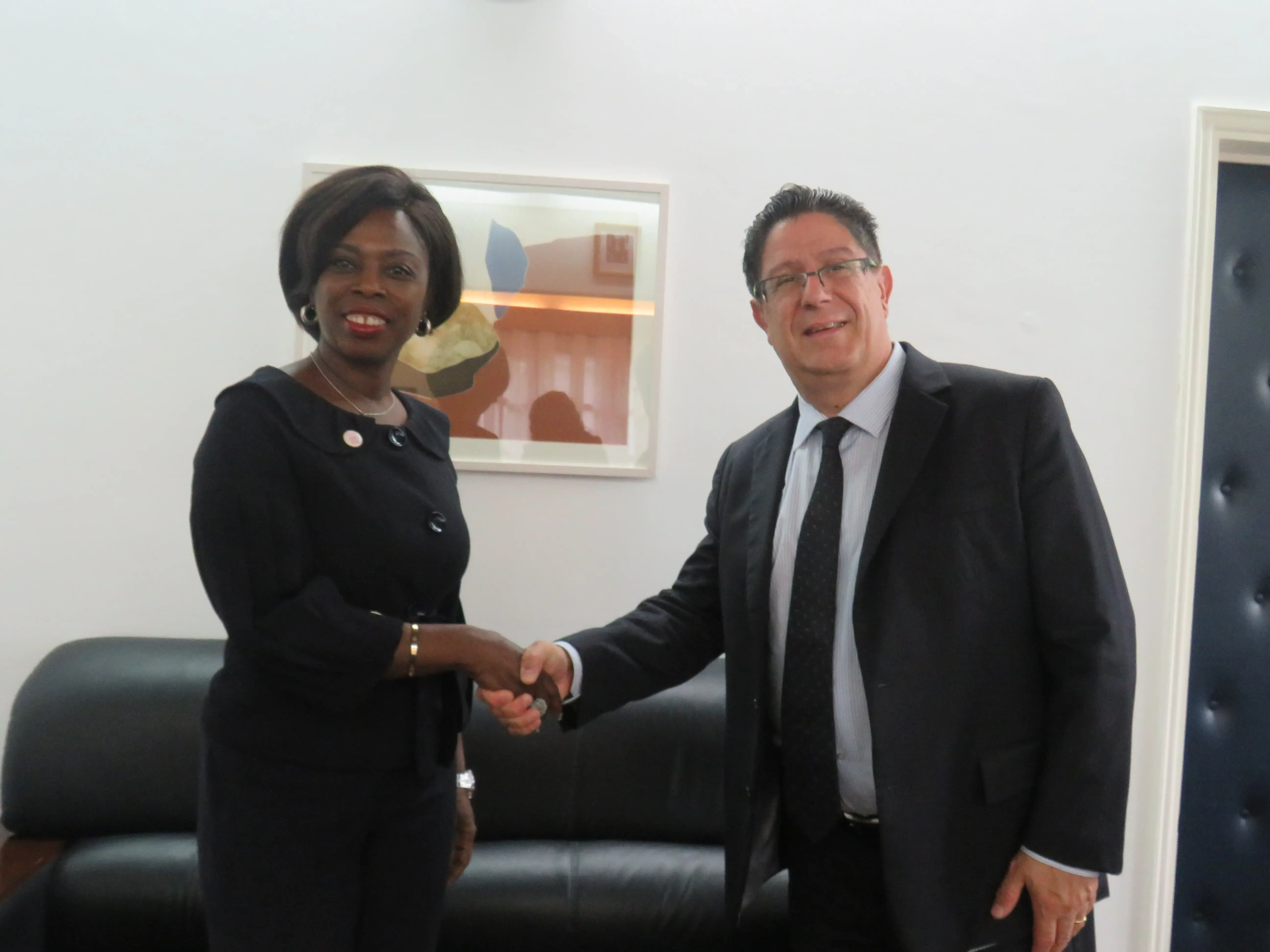 La Représentante Résidente de UNFPA Togo, rencontre l'Ambassadeur de France au Togo ses échanges avec 